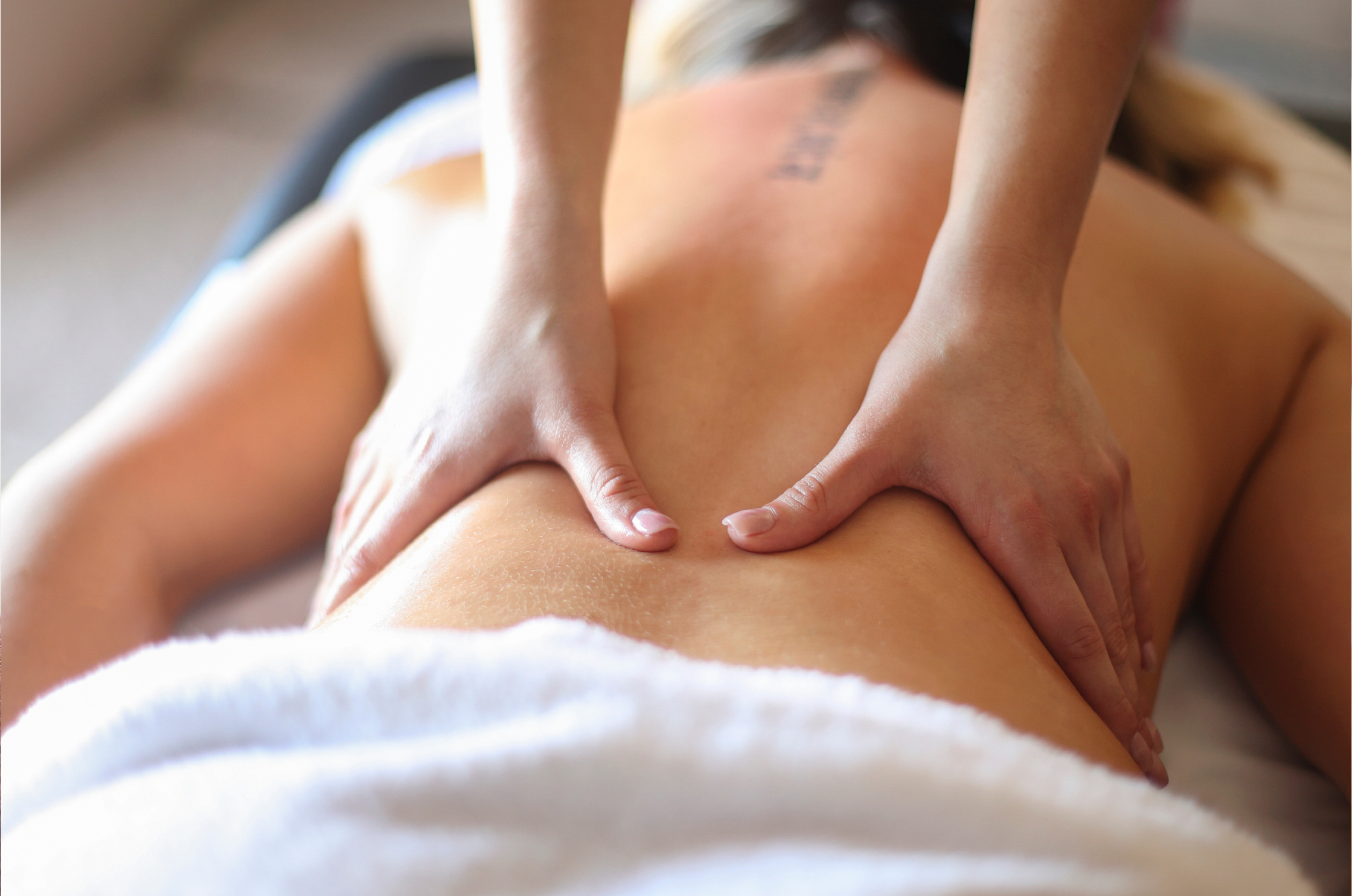 service-04-SwedishRelaxing Massage